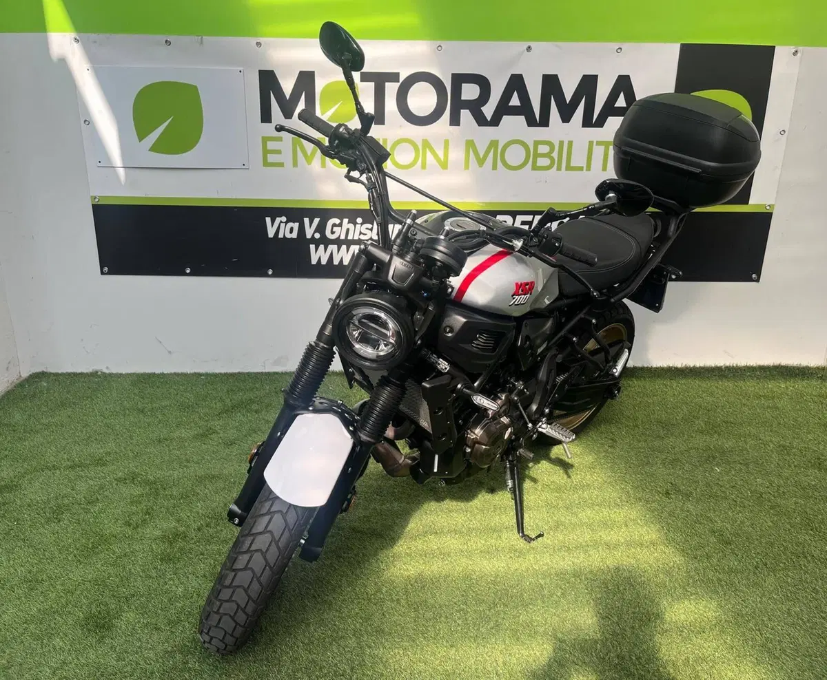 Yamaha XSR 700 XTribute (2022 - 24) (2)