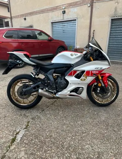Yamaha YZF R7 World GP 60th Anniversary (2022 - 23) usata