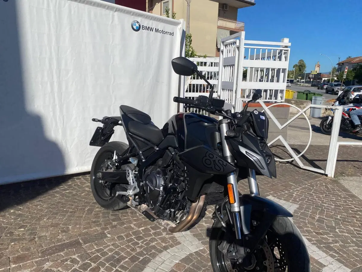 Suzuki GSX-8S (2023 - 24)