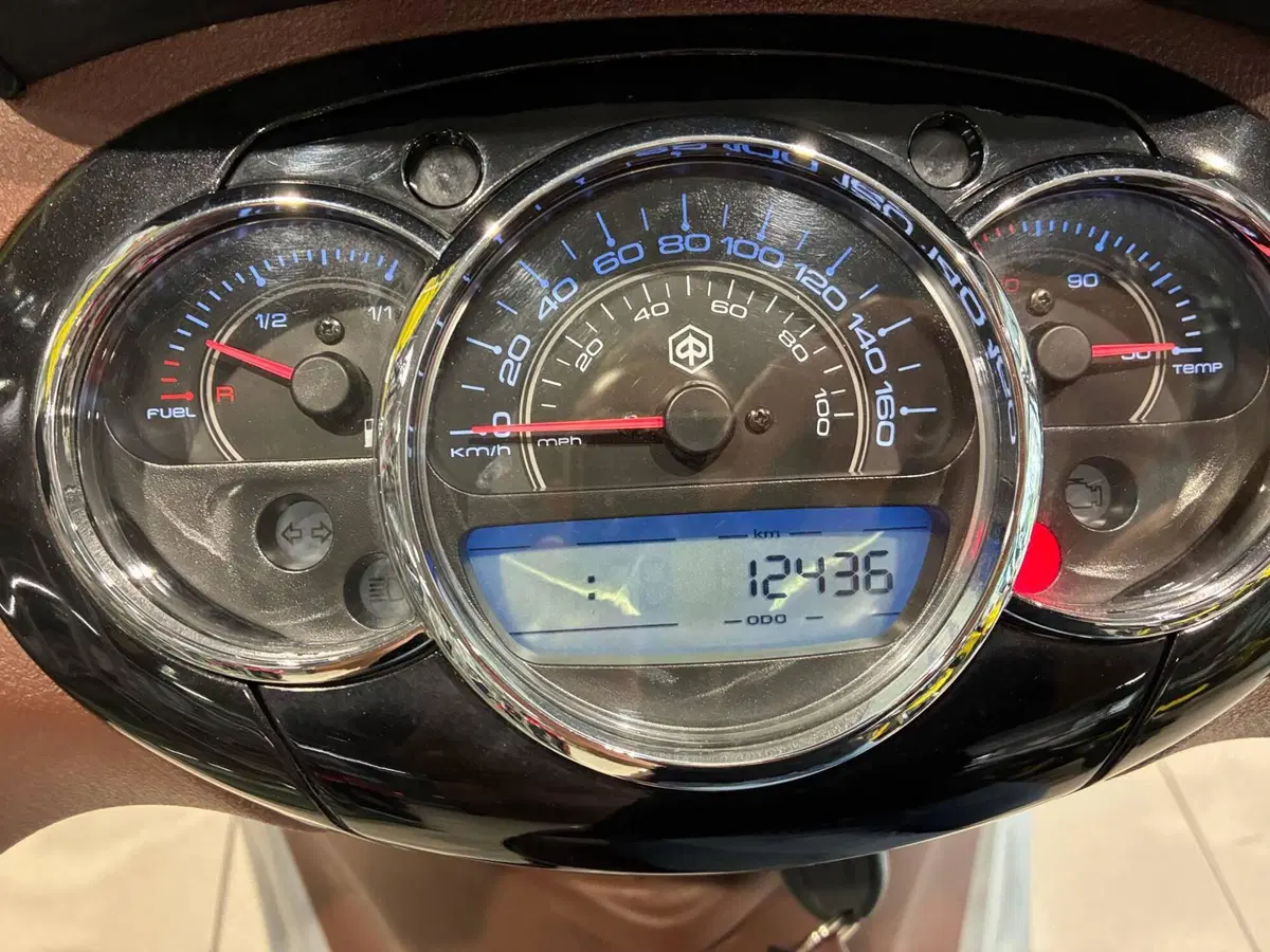 Piaggio Beverly 300 i.e. (2010 - 16) (8)