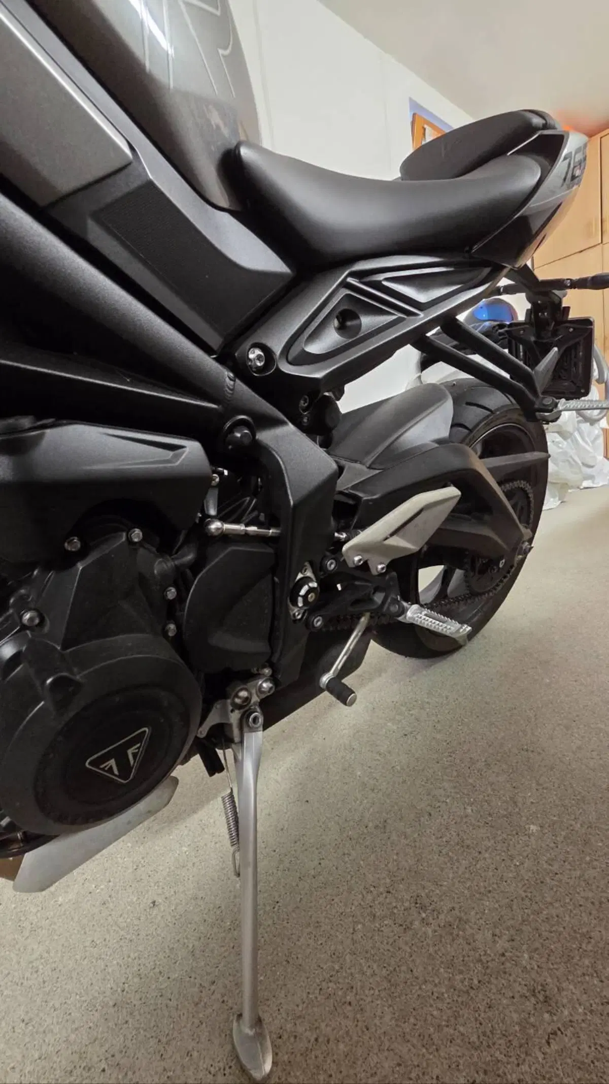Triumph Street Triple 765 R (2023 - 26) (4)