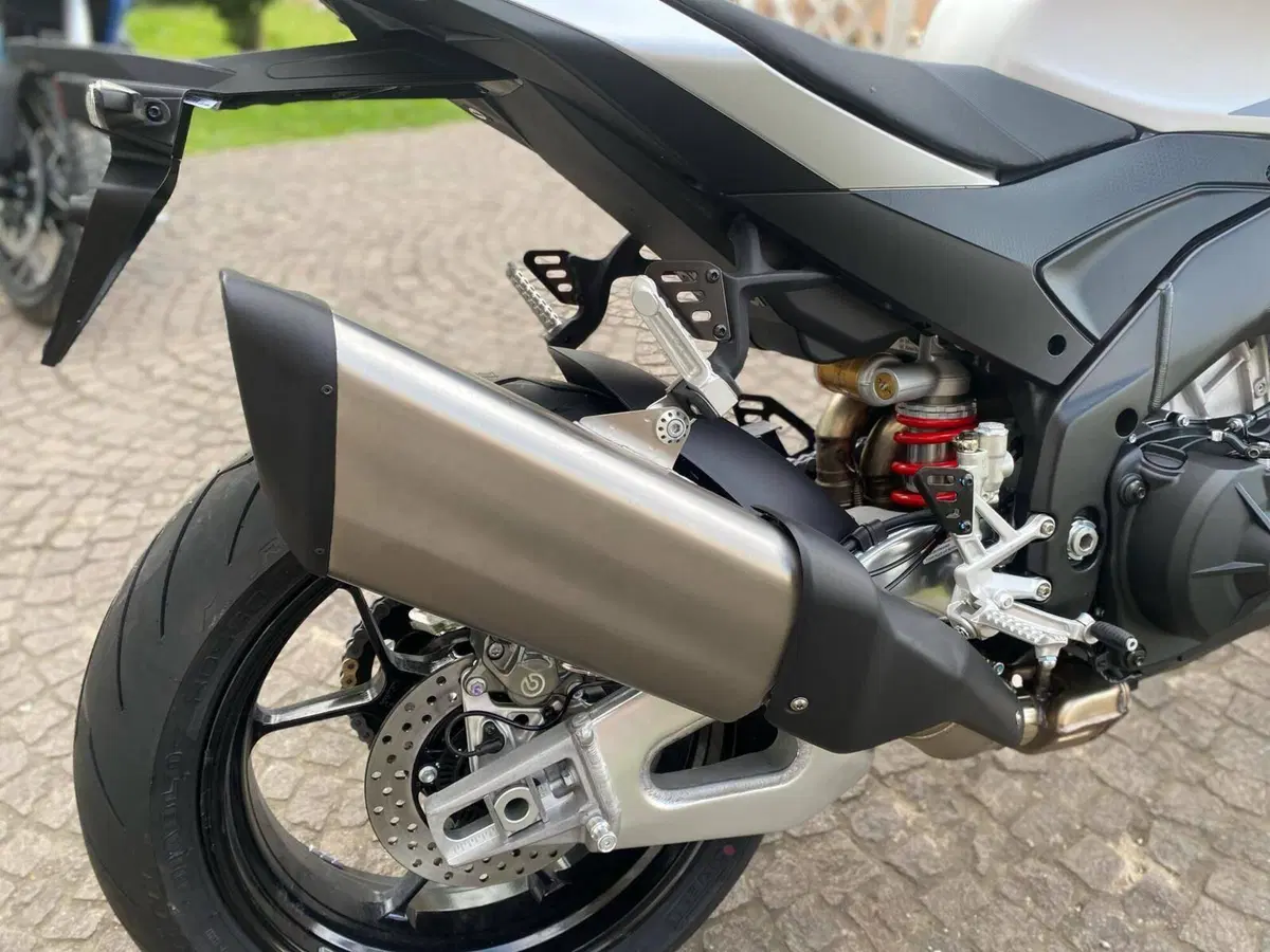 Aprilia Tuono V4 (2025 - 26) (6)