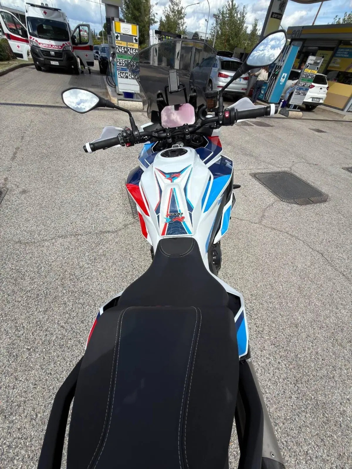 Bmw M 1000 XR (2024 - 27) (4)