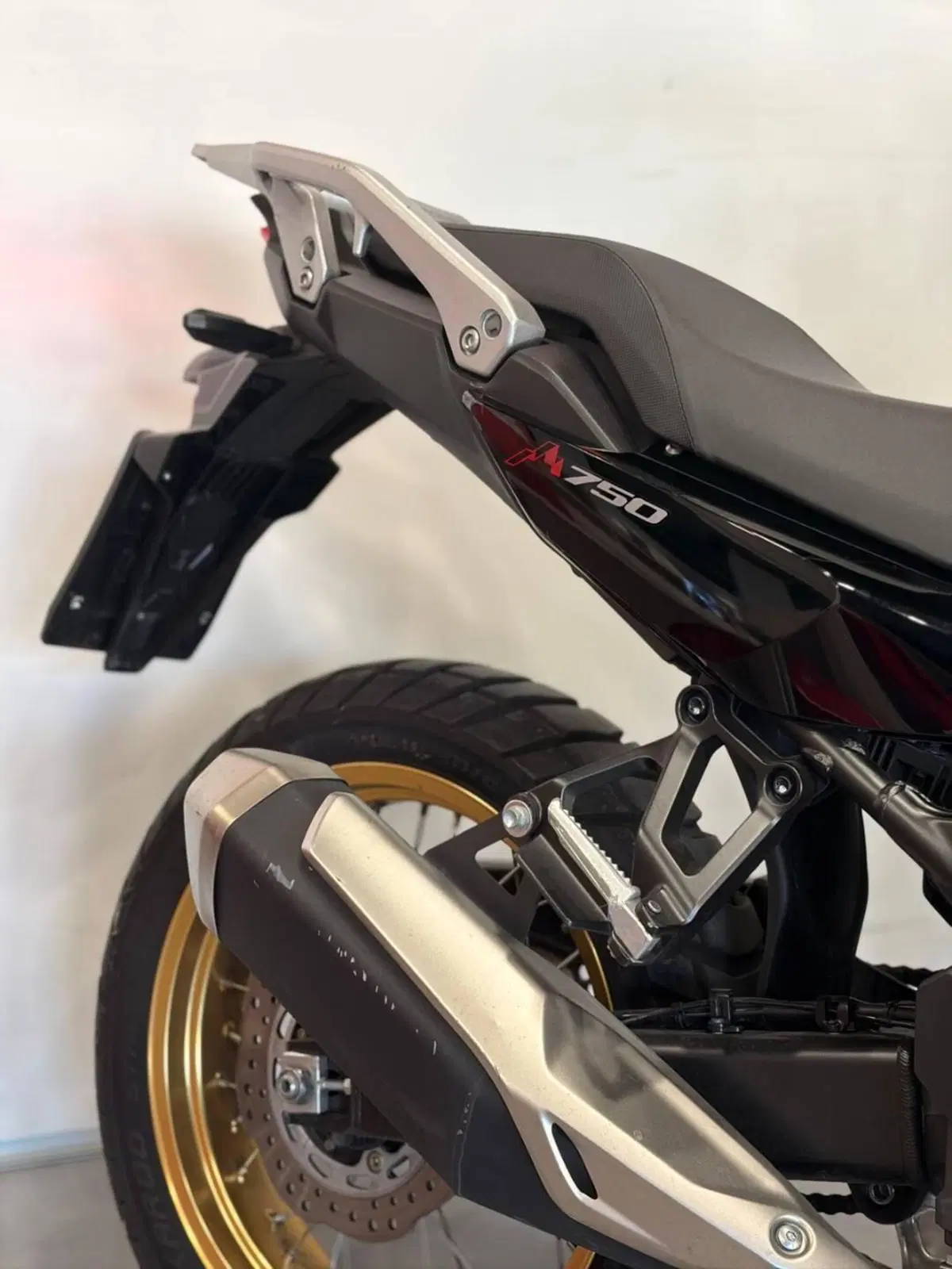 Honda Transalp XL750 (2025) (3)