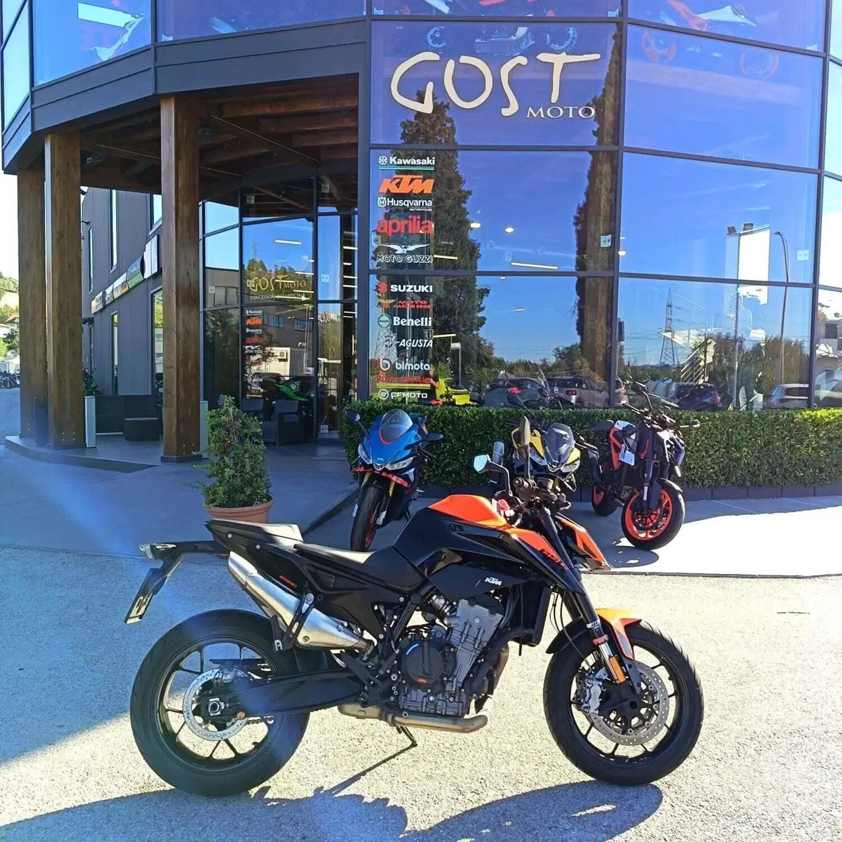 KTM 890 Duke (2021 - 23) (2)