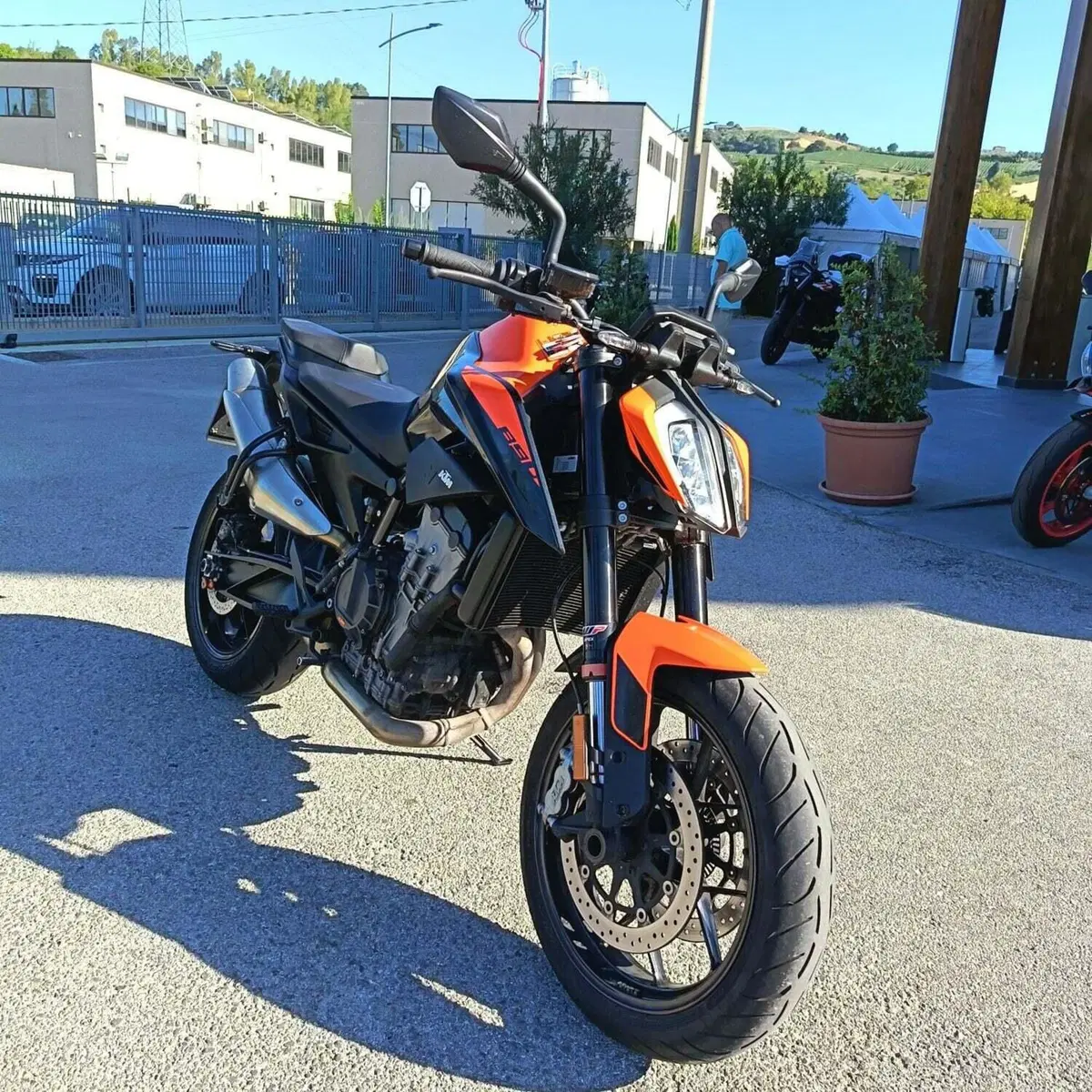KTM 890 Duke (2021 - 23) (3)