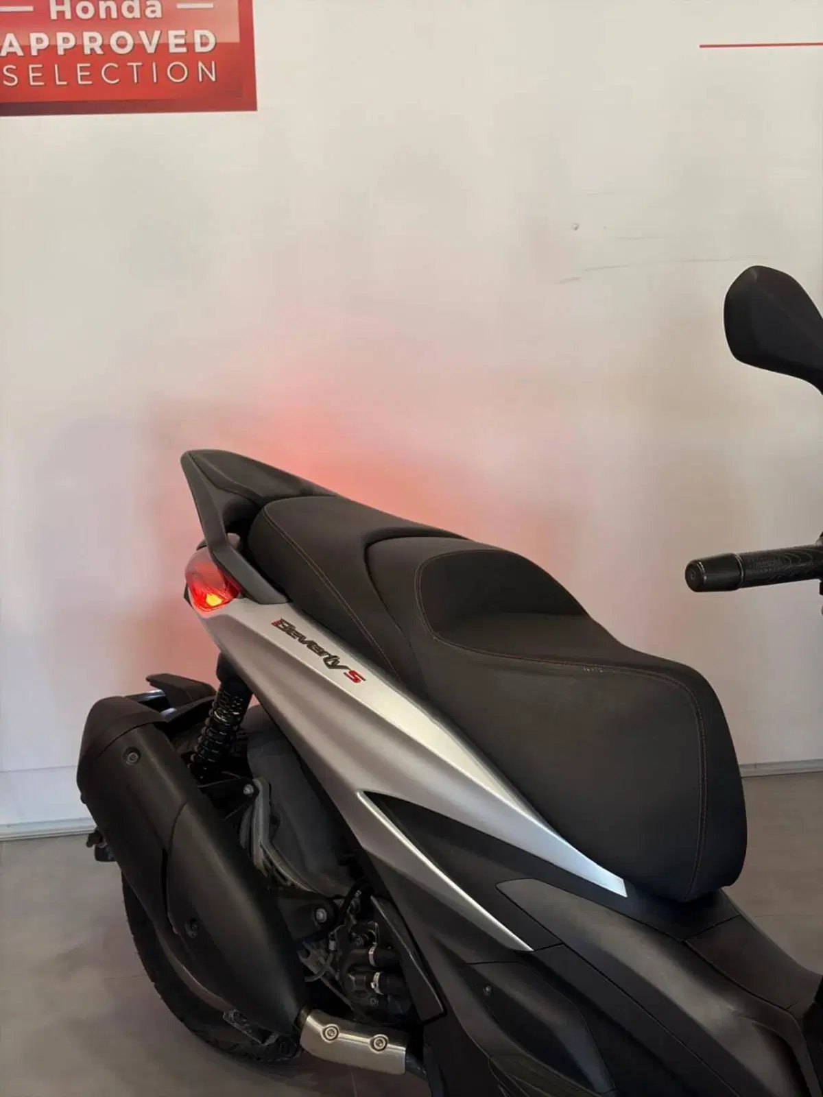 Piaggio Beverly 300 S ABS-ASR (2021 - 25) (3)