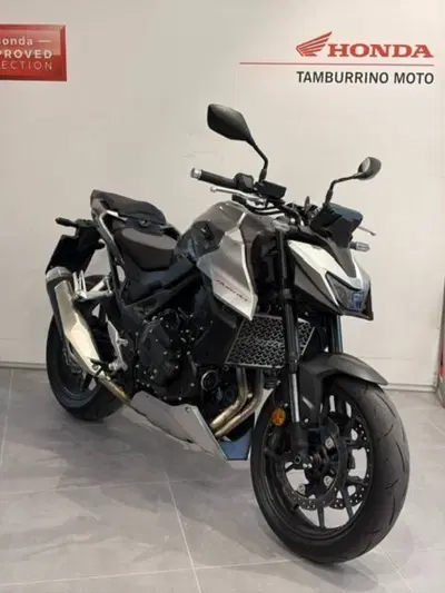 Honda CB 750 Hornet (2026) usata