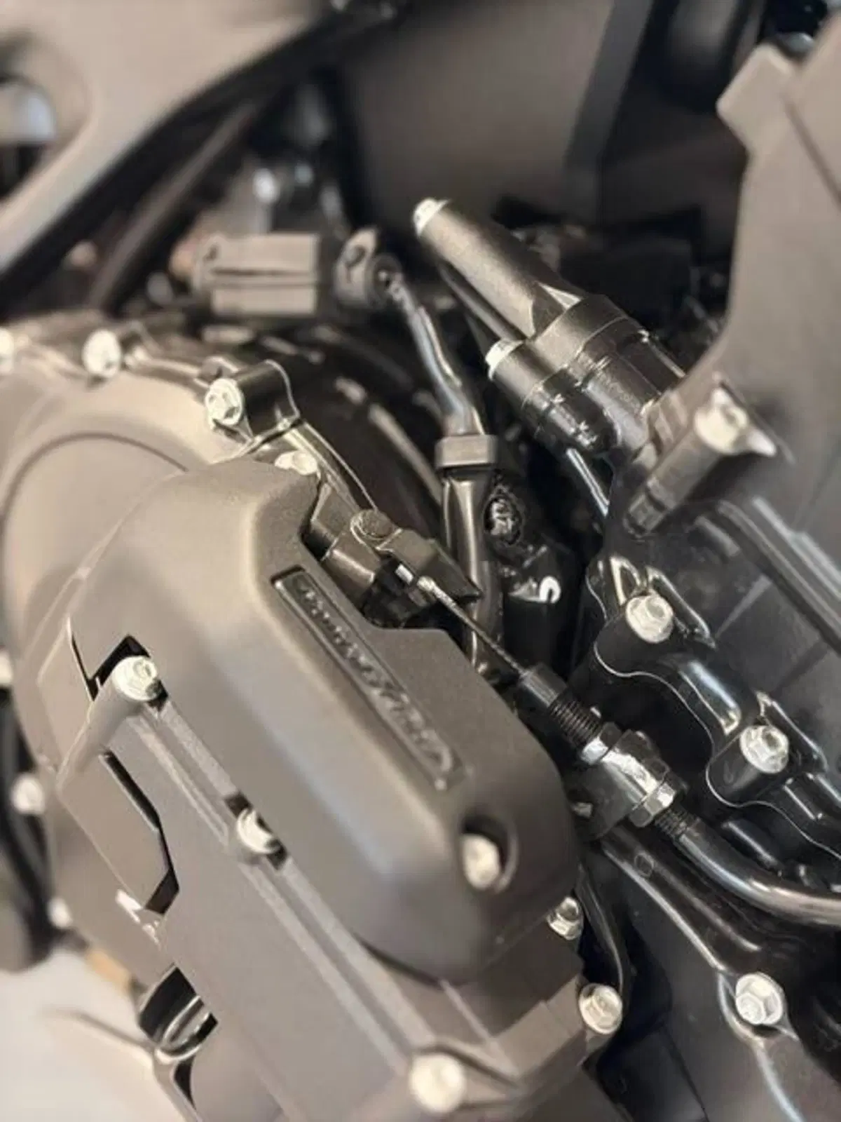 Honda CB 750 Hornet (2026) (12)