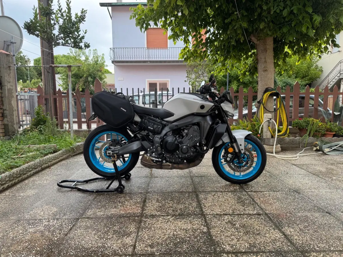 Yamaha MT-09 (2024 - 26)