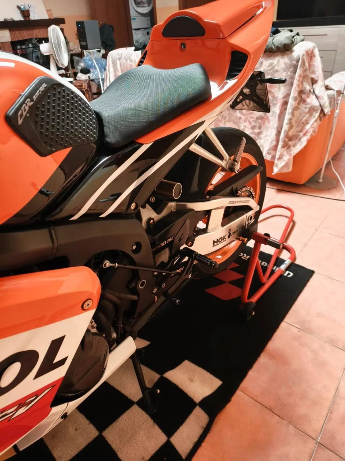 Honda CBR 600 RR (2005 - 06) (2)