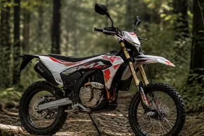 F.B. Mondial SMX 300 Enduro: la nuova enduro da 3.990 euro