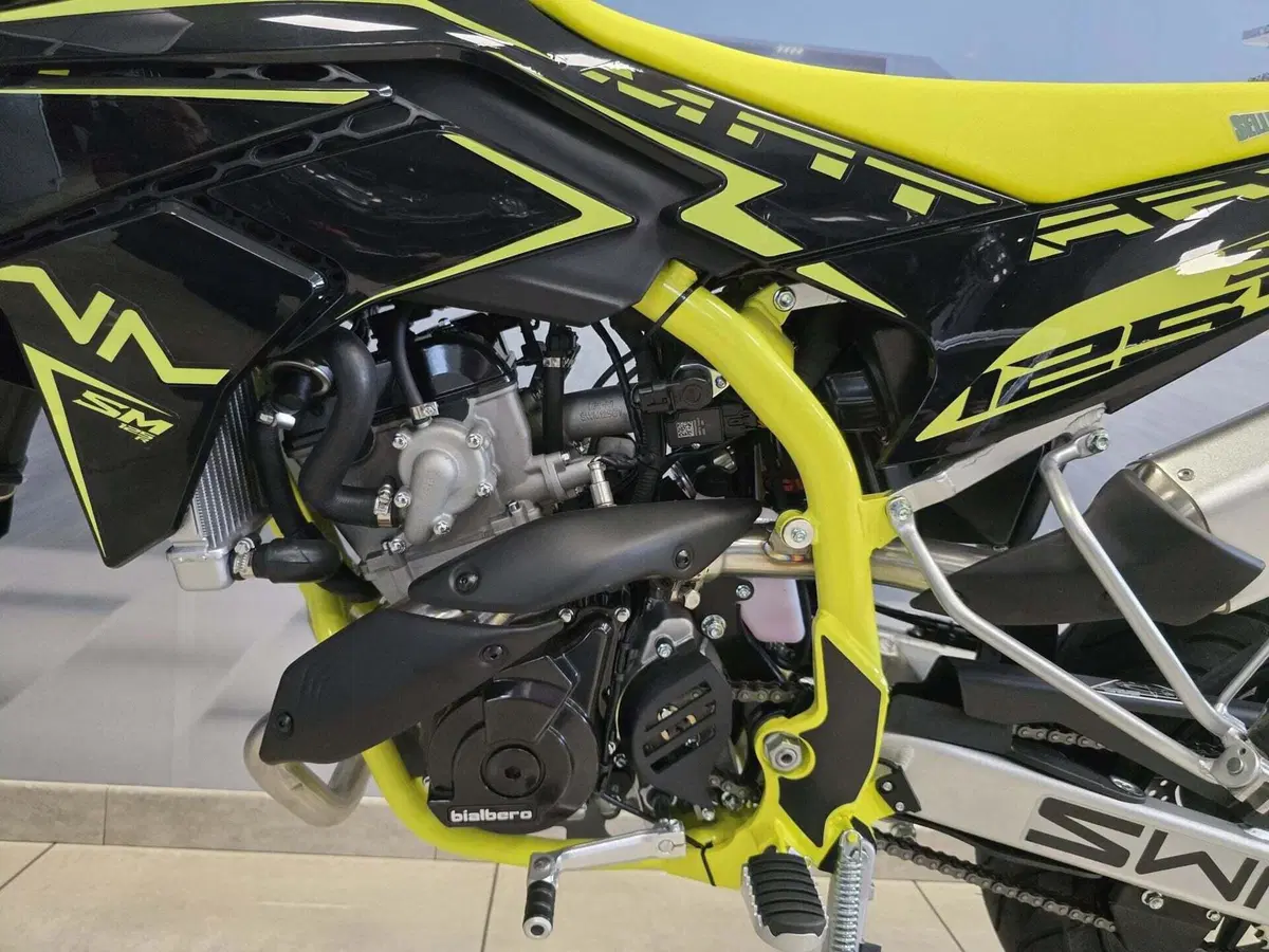 Swm SM 125 R (2025 - 26) (12)