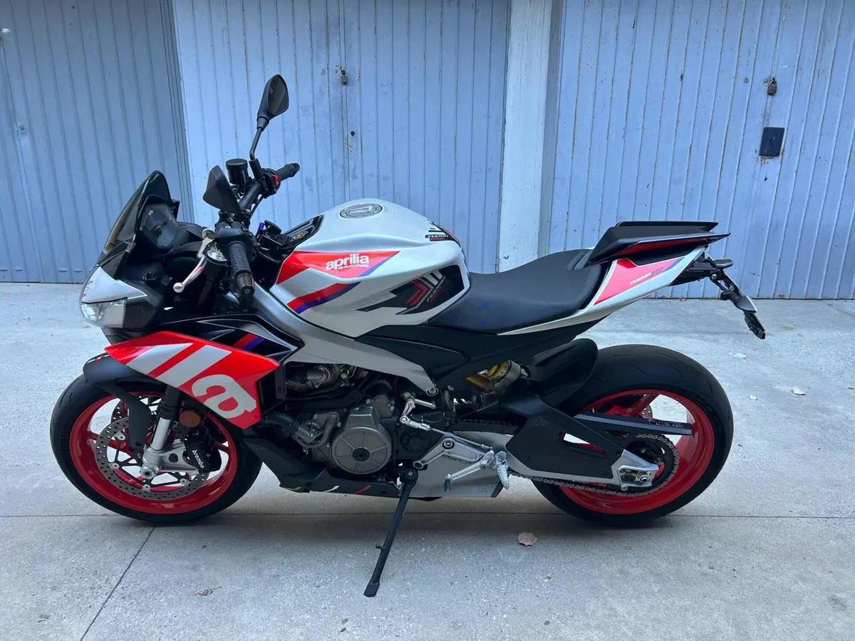 Aprilia Tuono 660 Factory (2025 - 26) (2)