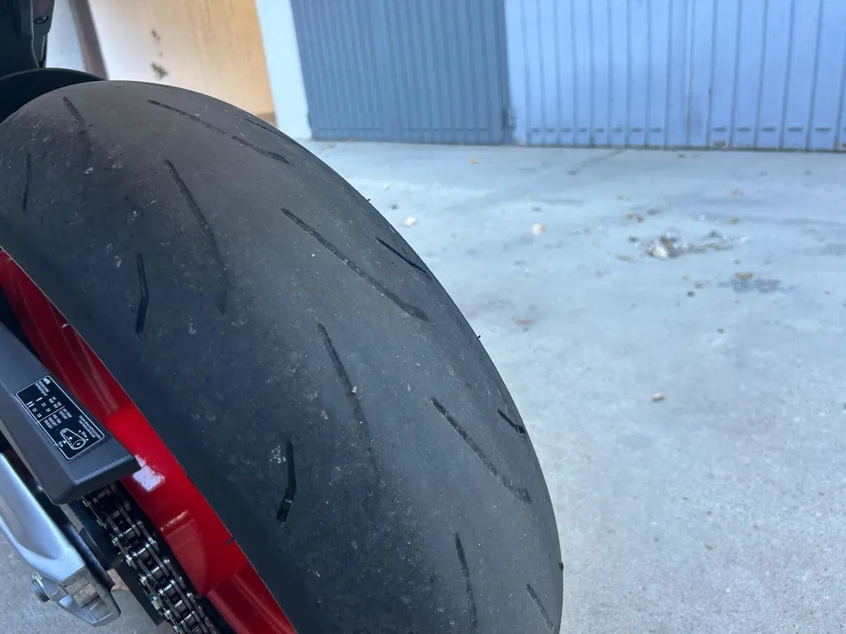 Aprilia Tuono 660 Factory (2025 - 26) (5)