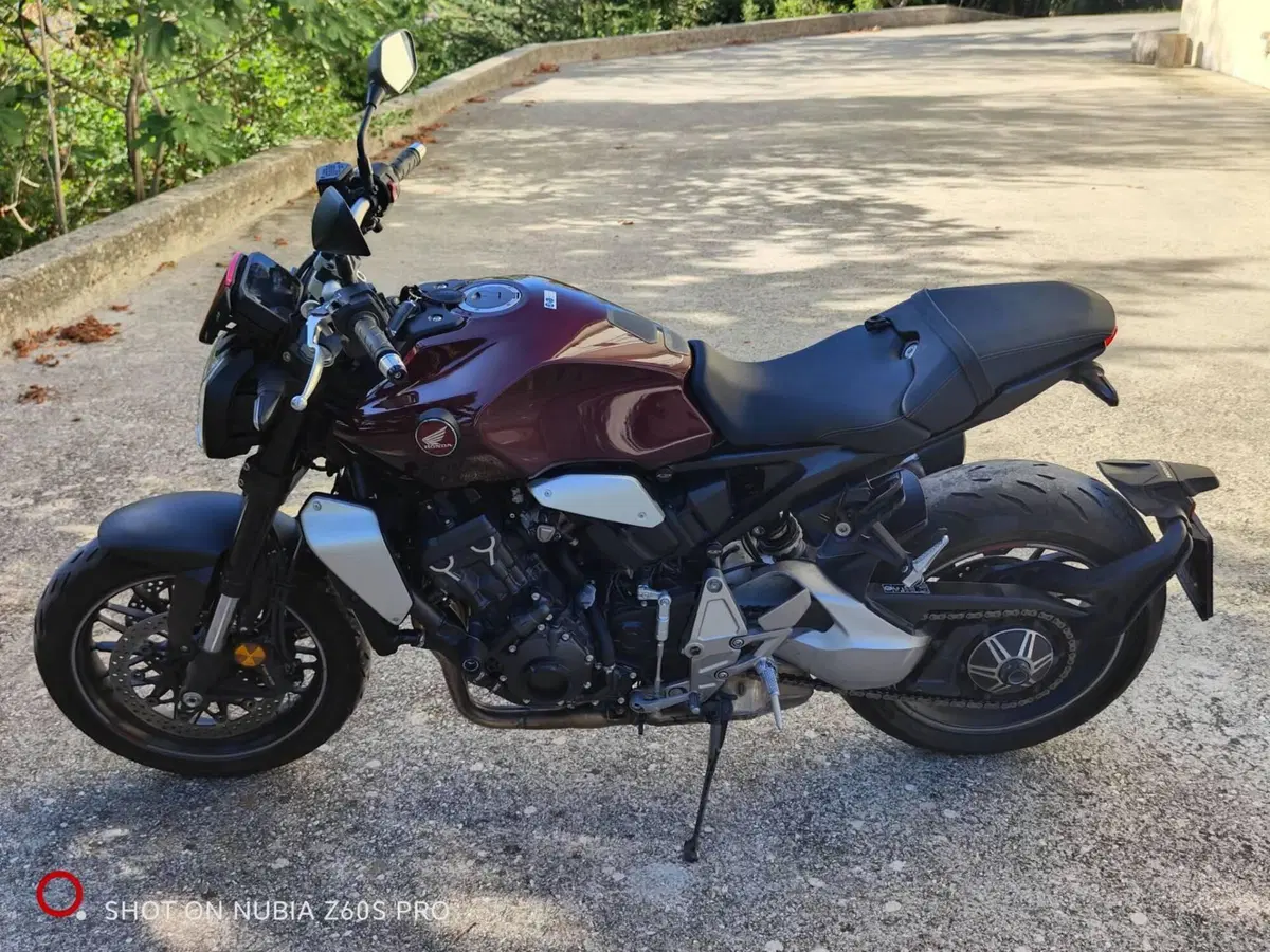 Honda CB 1000 R (2021 - 25) (3)