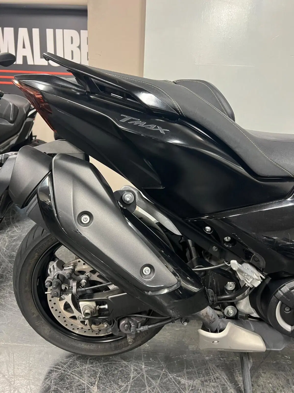 Yamaha T-Max 560 Tech Max (2022 - 24) (5)