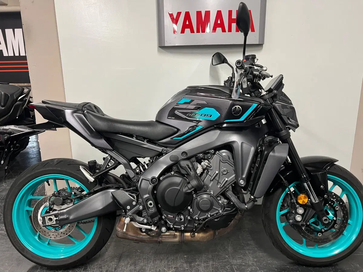 Yamaha MT-09 Y-AMT (2024 - 26)