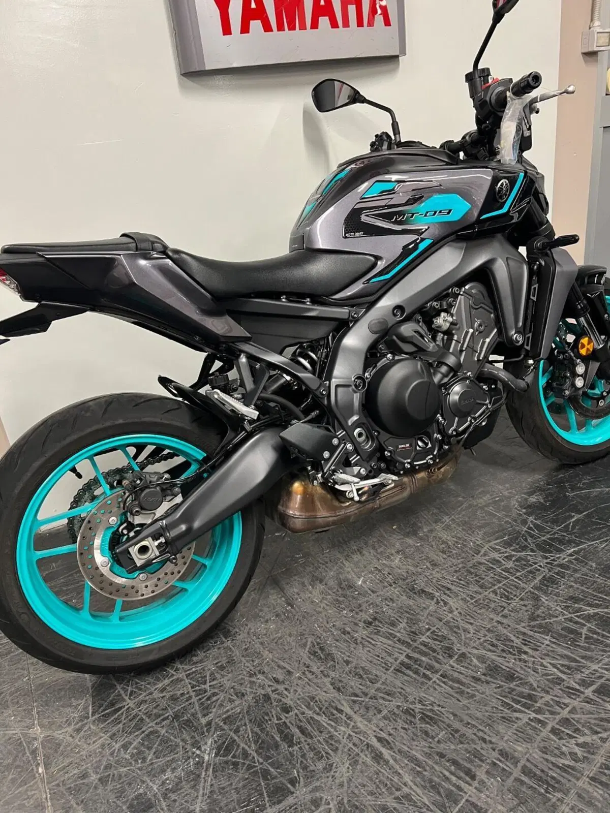 Yamaha MT-09 Y-AMT (2024 - 26) (4)