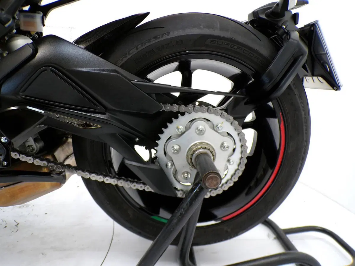 MV Agusta Dragster 800 RC SCS (2022 - 25) (11)