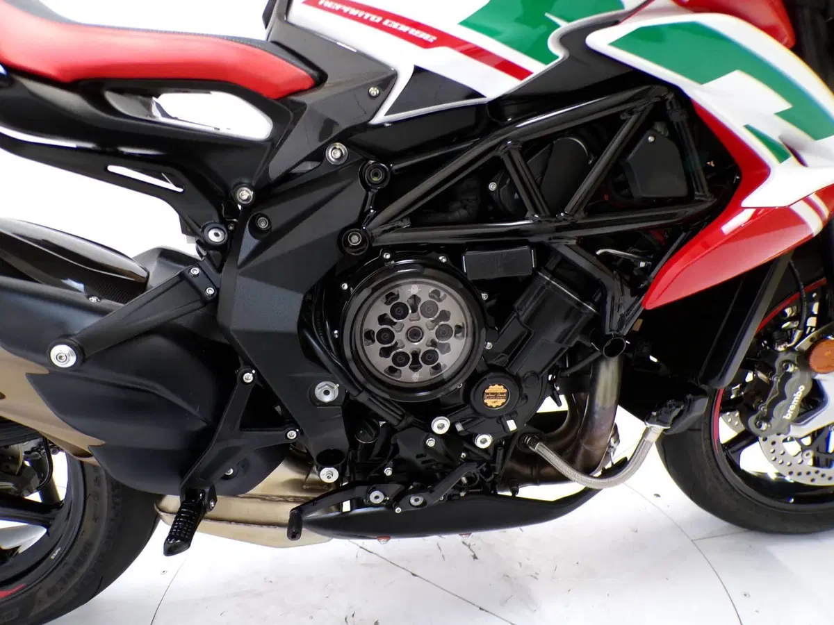 MV Agusta Dragster 800 RC SCS (2022 - 25) (8)