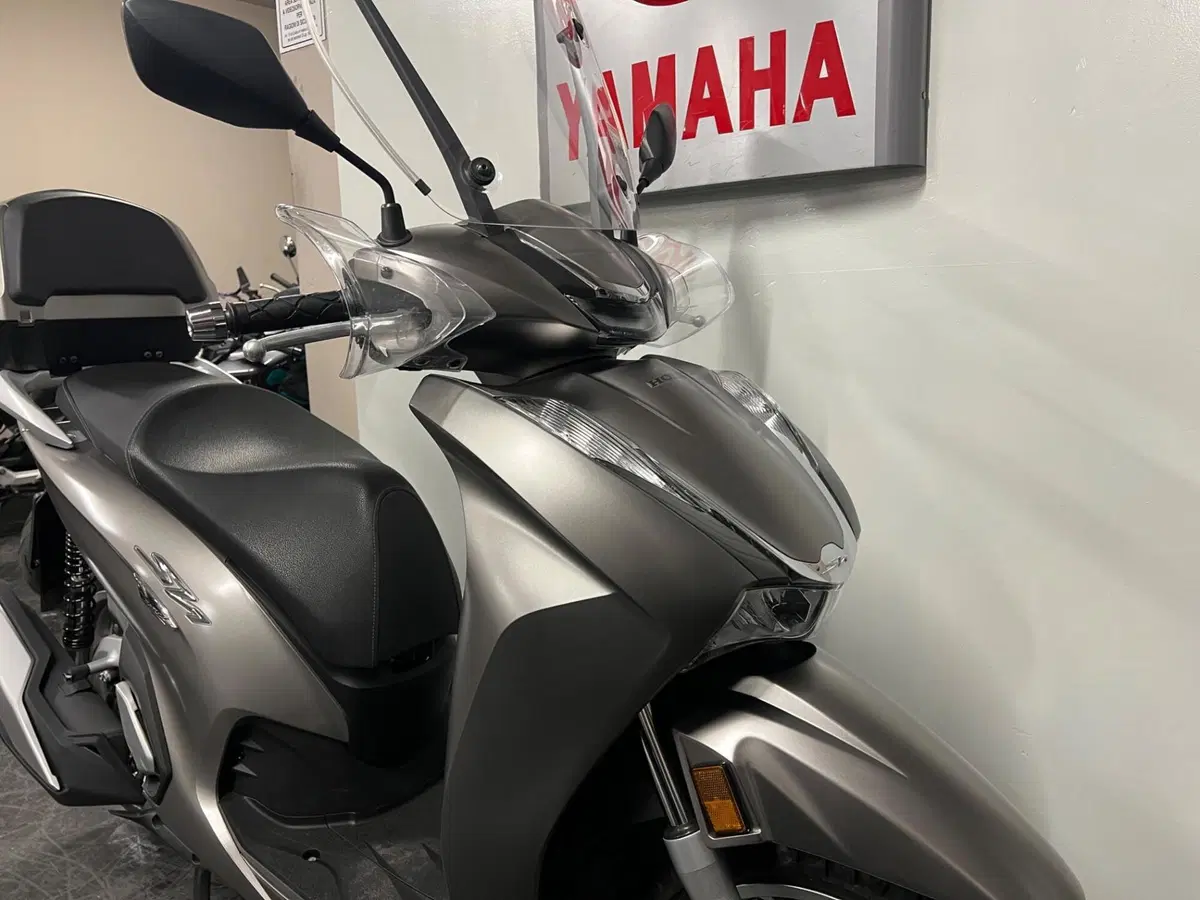 Honda SH 350 (2021 - 24) (2)