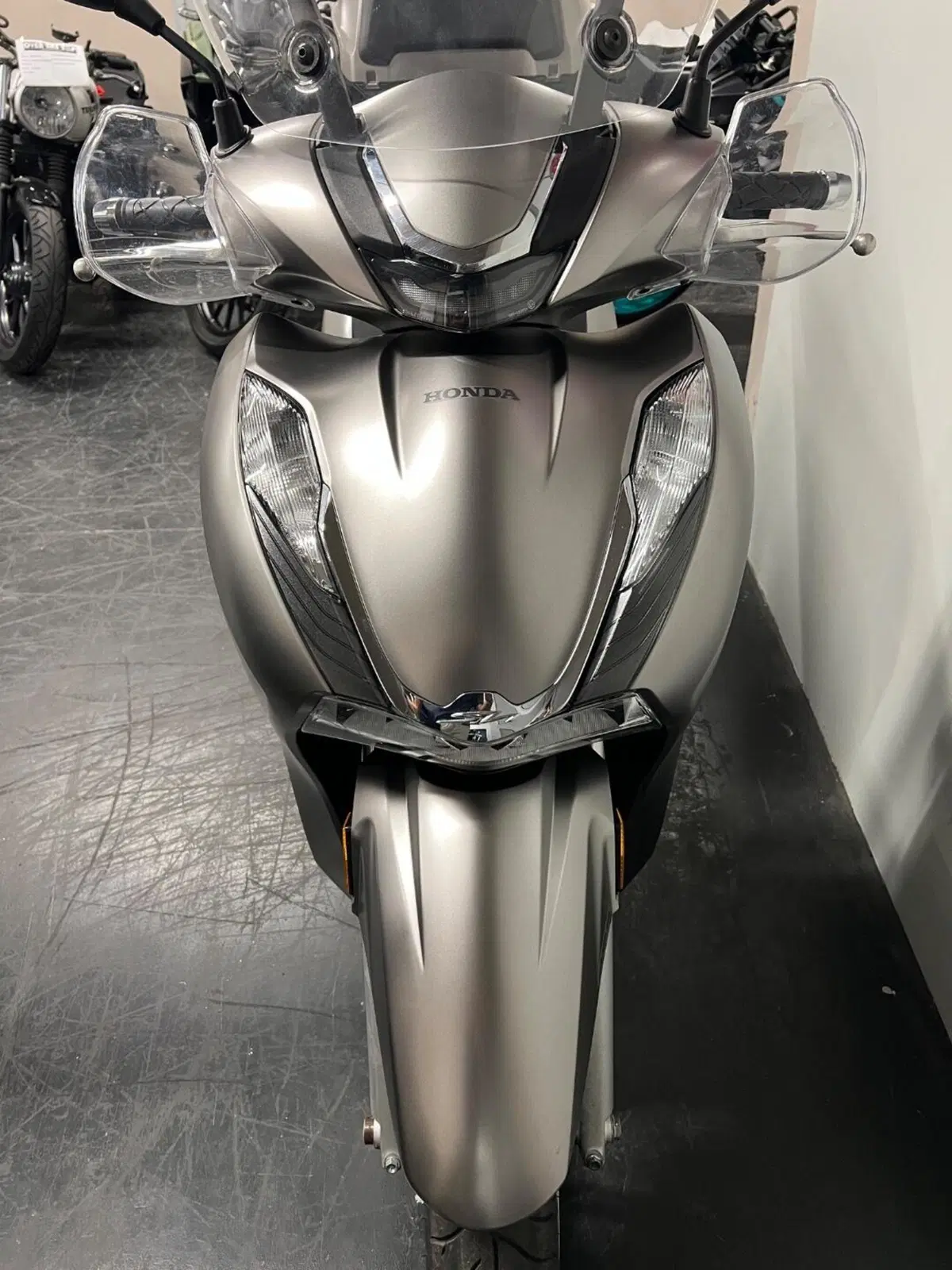Honda SH 350 (2021 - 24) (3)