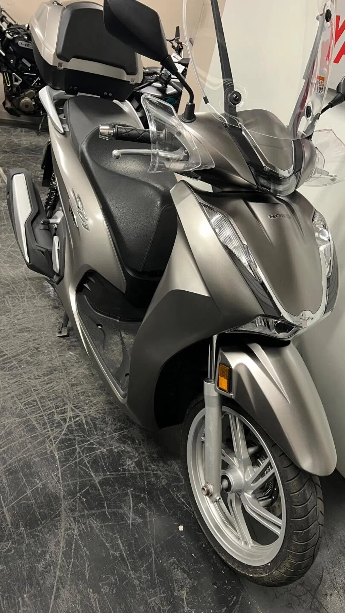 Honda SH 350 (2021 - 24) (11)