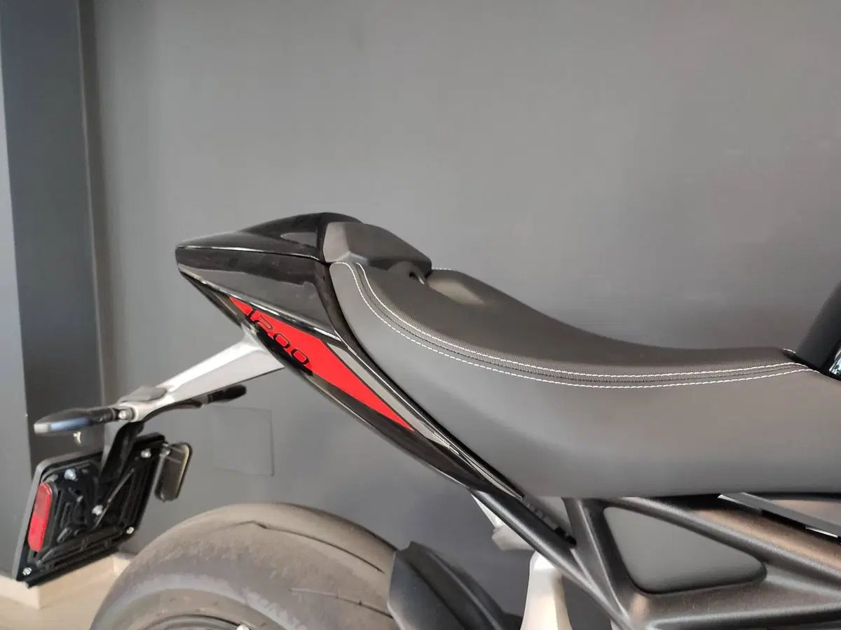Triumph Speed Triple 1200 RS (2025 - 26) (6)