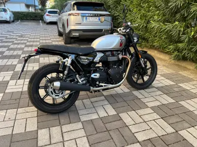 Triumph Speed Twin 900 (2025 - 26) usata