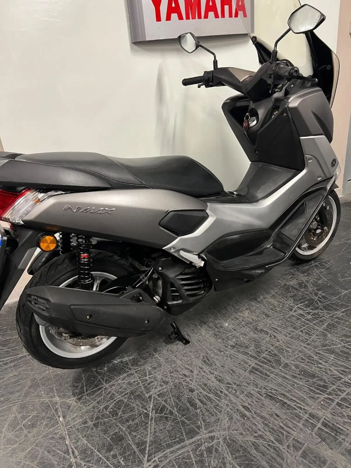 Yamaha N-Max 125 (2015 - 17) (4)