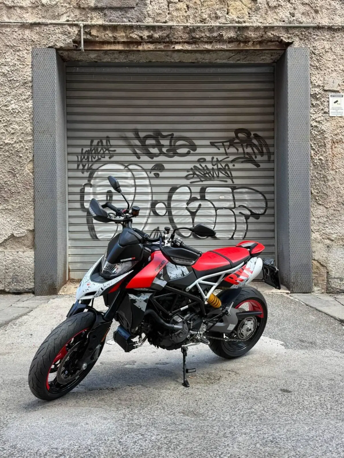 Ducati Hypermotard 950 RVE (2022 - 25) (8)