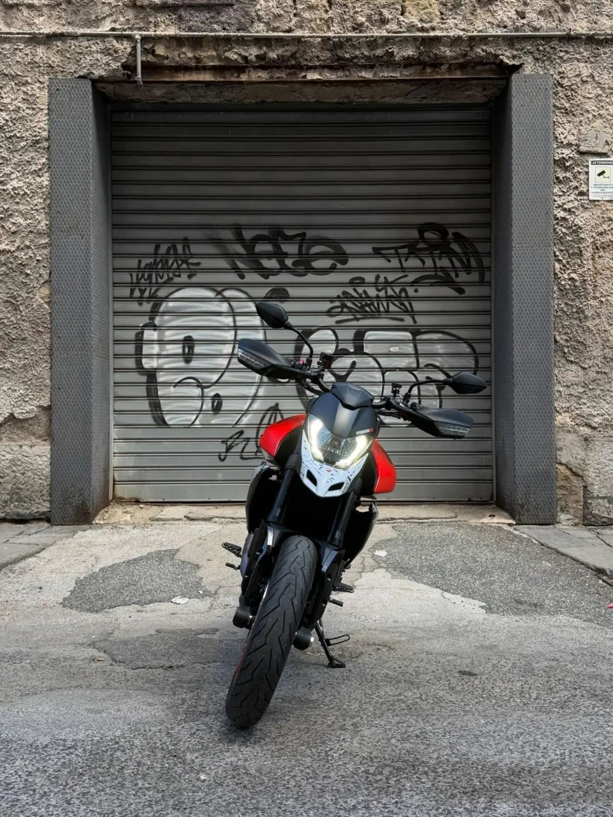 Ducati Hypermotard 950 RVE (2022 - 25) (9)