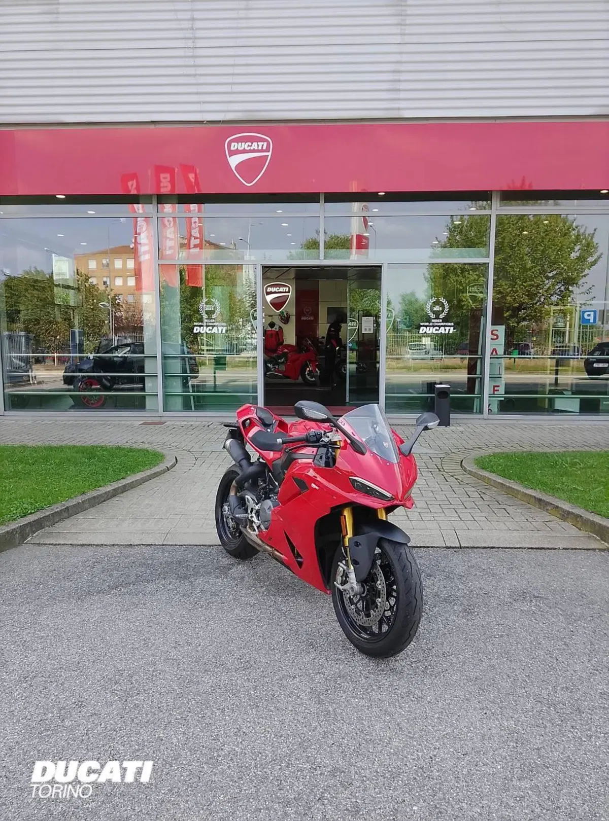 Ducati Panigale V2 S (2025 - 26)