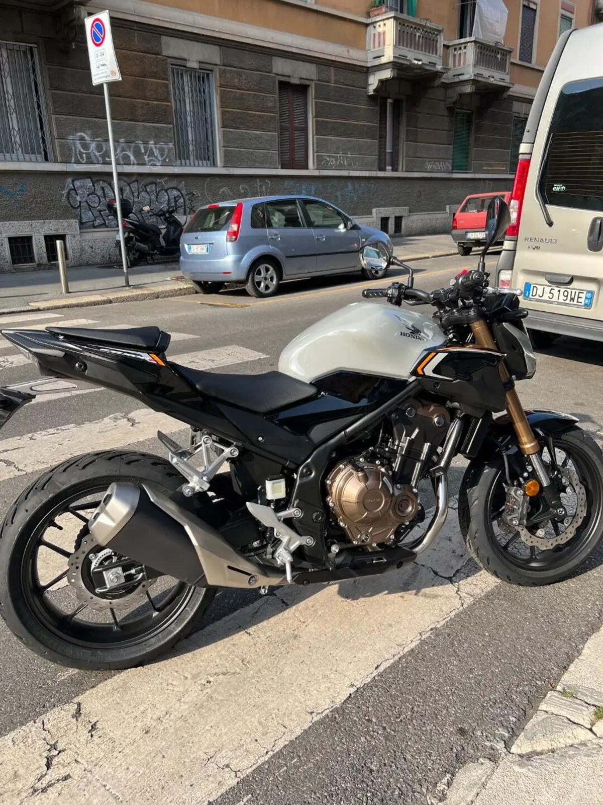 Honda CB 500 F (2022 - 23) (3)