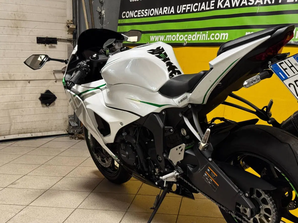 Kawasaki Ninja 636 ZX-6R (2024 - 26) (8)