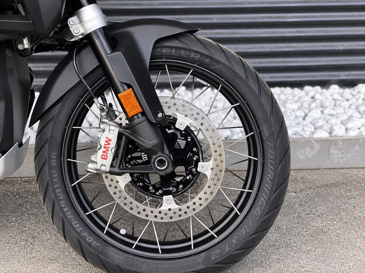 Bmw R 1300 GS Adventure Triple Black (2025 - 26) (11)