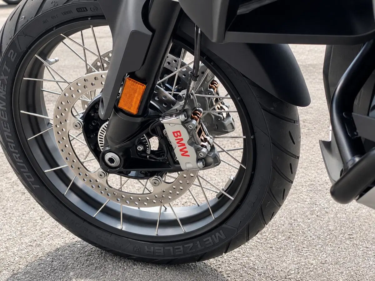 Bmw R 1300 GS Adventure Triple Black (2025 - 26) (9)