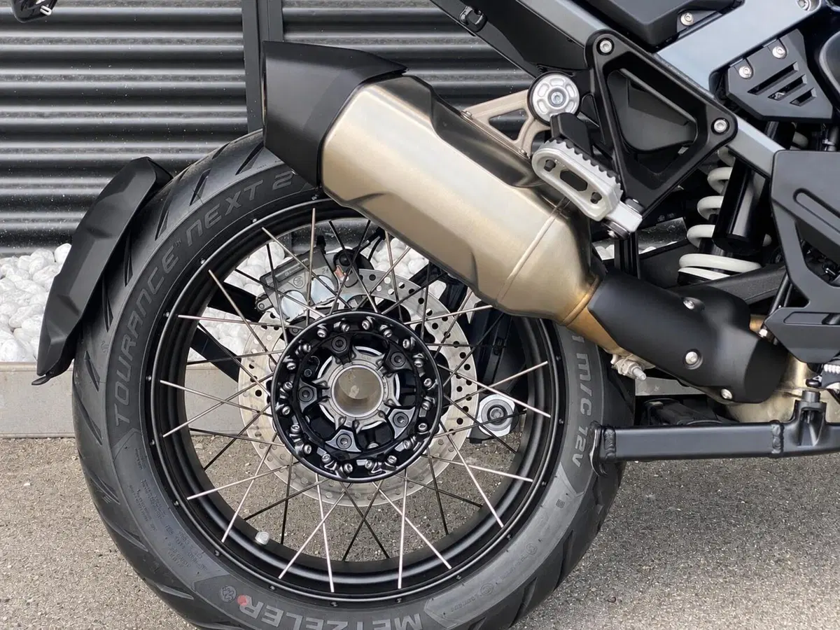 Bmw R 1300 GS Adventure Triple Black (2025 - 26) (13)