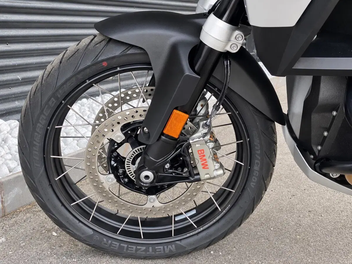 Bmw R 1300 GS Adventure Triple Black (2025 - 26) (10)
