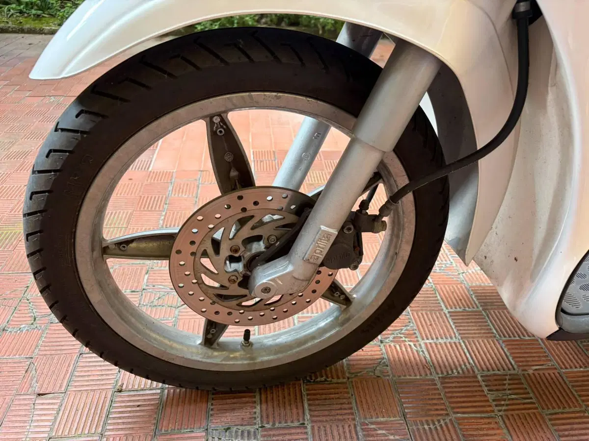 Aprilia Scarabeo 50 (2002 - 03) (2)