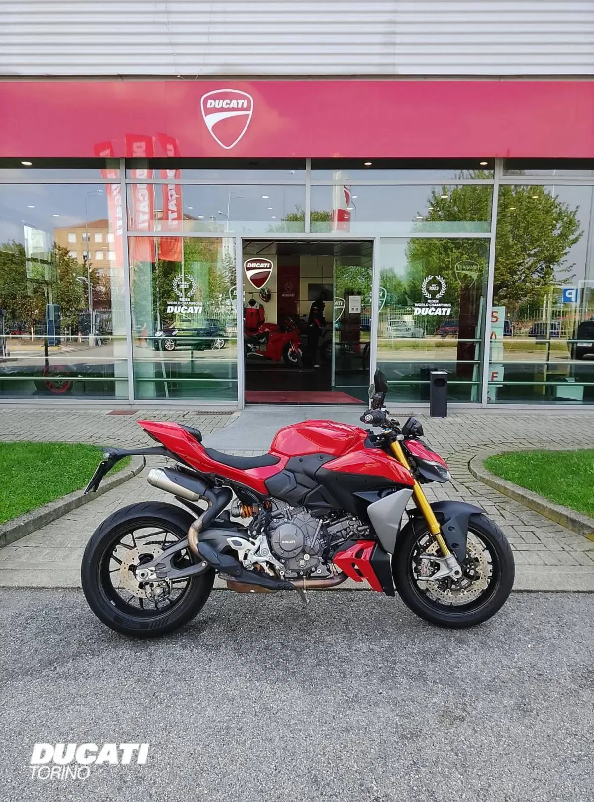Ducati Streetfighter V2 S (2025 - 26) (2)