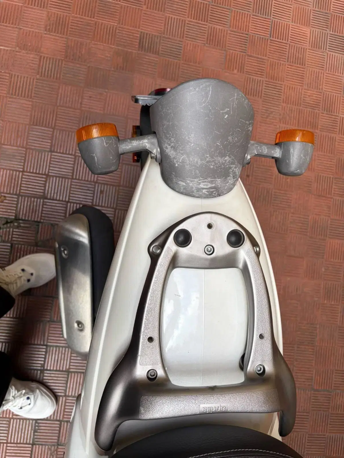 Aprilia Scarabeo 50 (2002 - 03) (6)