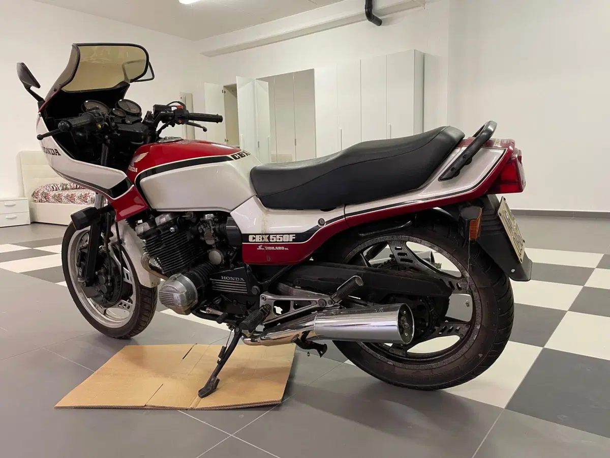 Honda Cbx 550 F (2)