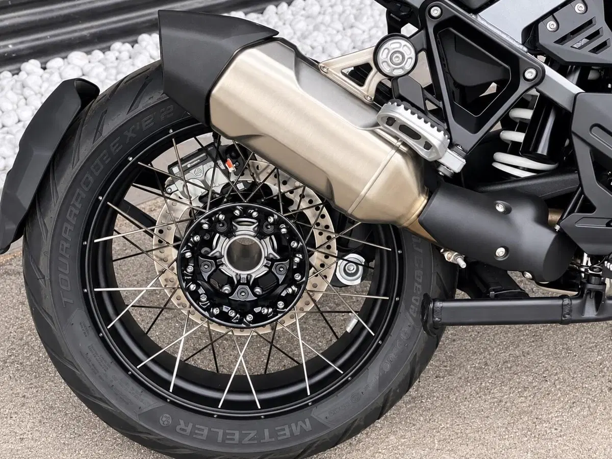 Bmw R 1300 GS Adventure Trophy (2025 - 26) (9)