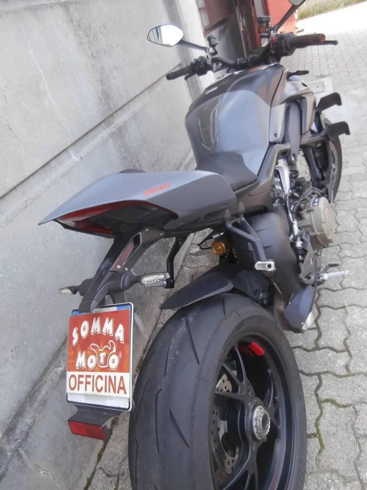 Ducati Streetfighter V4 S (2023 - 24) (9)