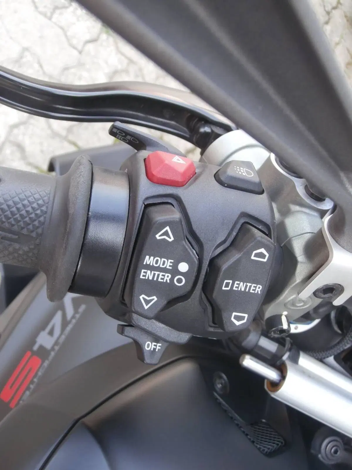 Ducati Streetfighter V4 S (2023 - 24) (13)