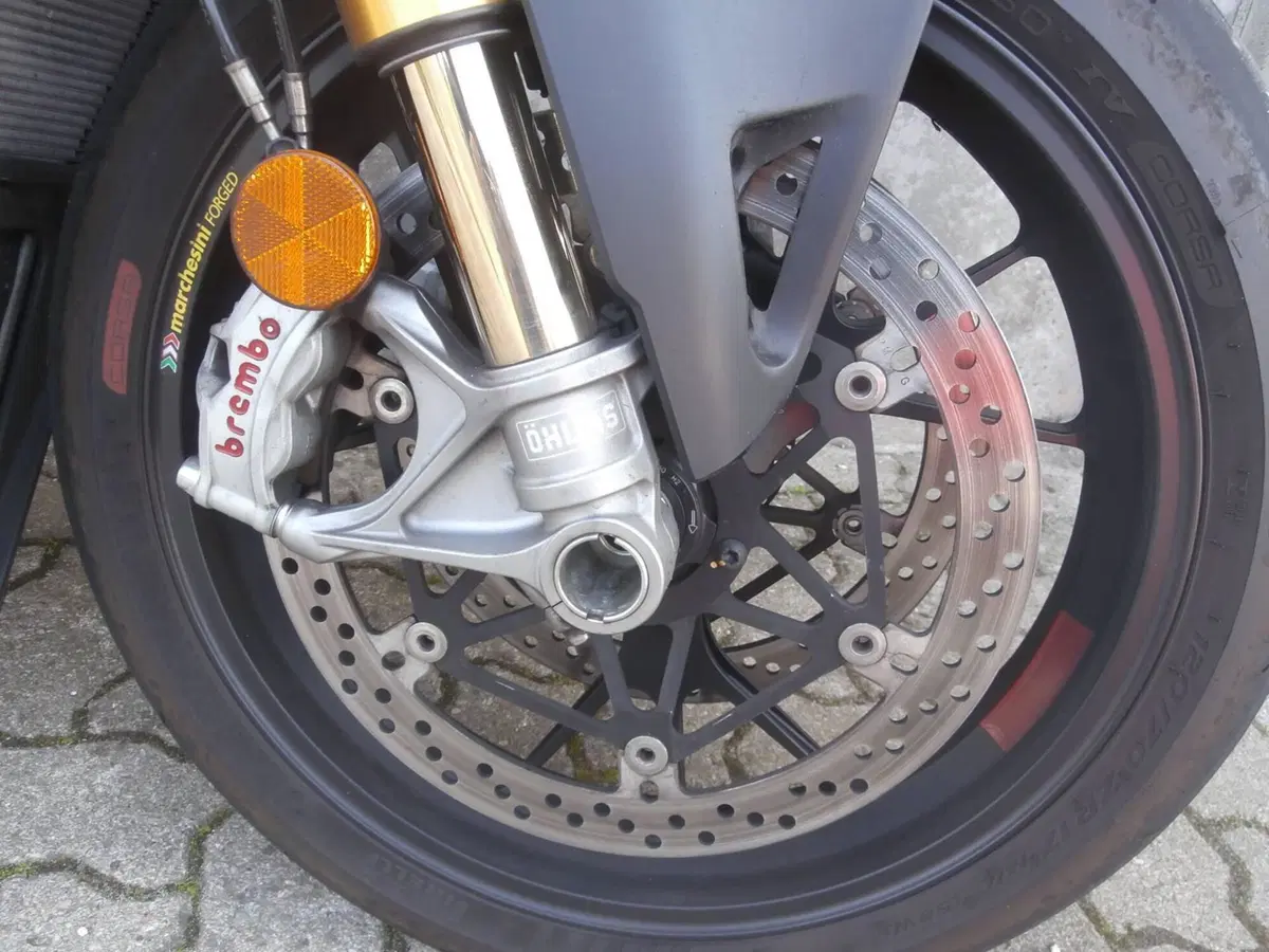 Ducati Streetfighter V4 S (2023 - 24) (20)