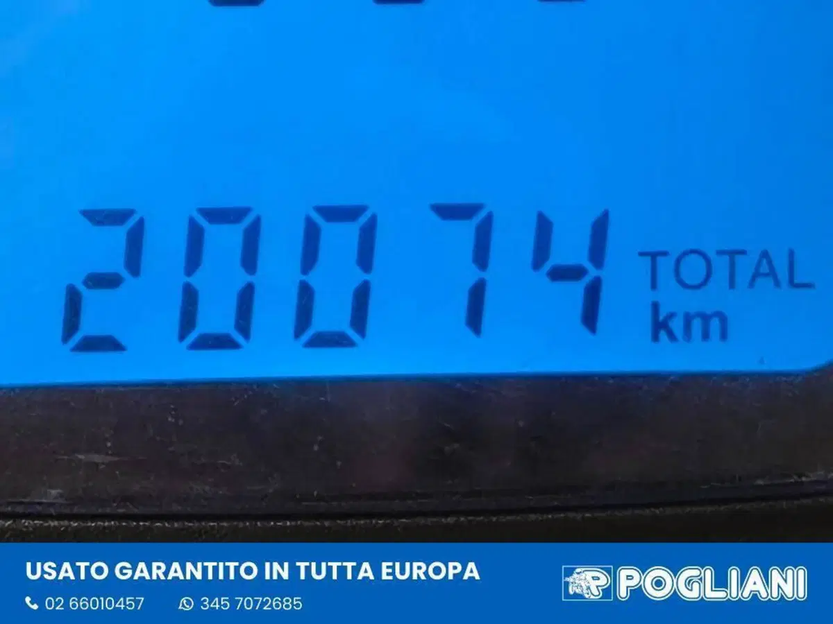 Piaggio Mp3 350 ie ABS (2018 - 19) (7)
