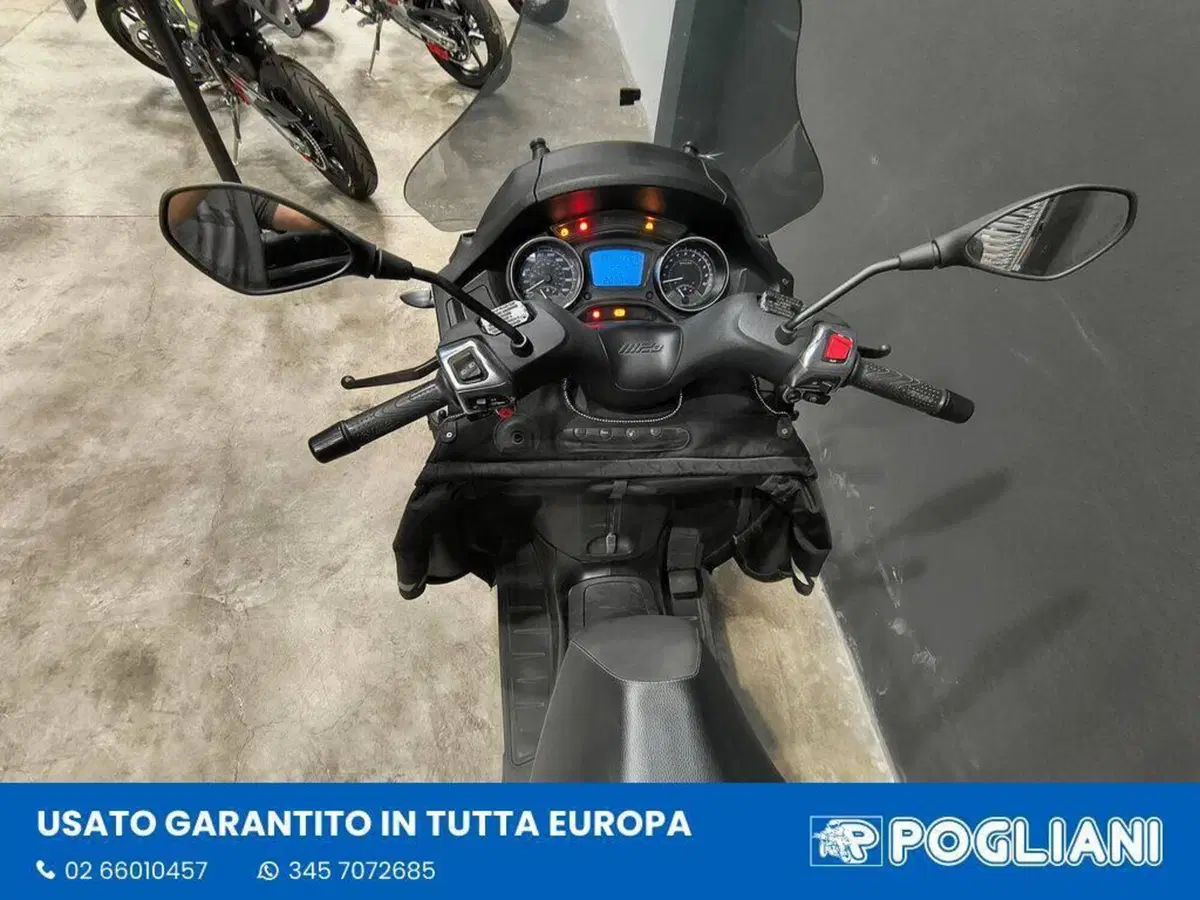 Piaggio Mp3 350 ie ABS (2018 - 19) (13)